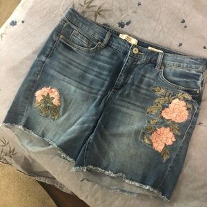 Embroidered denim shorts